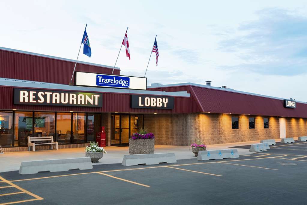 Travelodge Hanna Canada Grey Ngoại thất bức ảnh