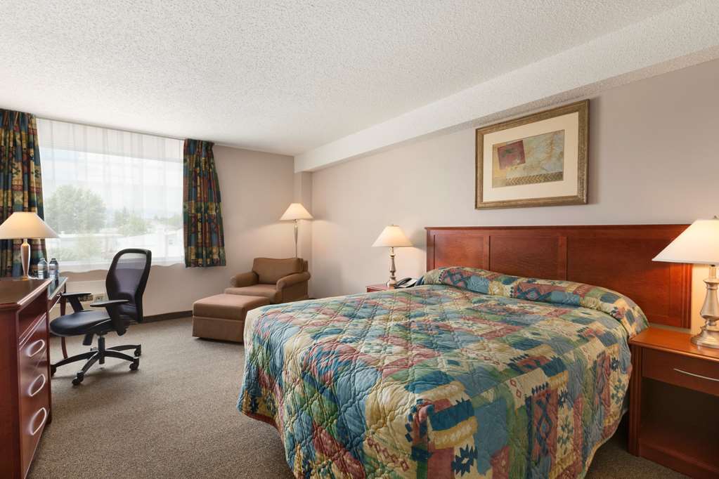 Travelodge Hanna Canada Grey Phòng bức ảnh