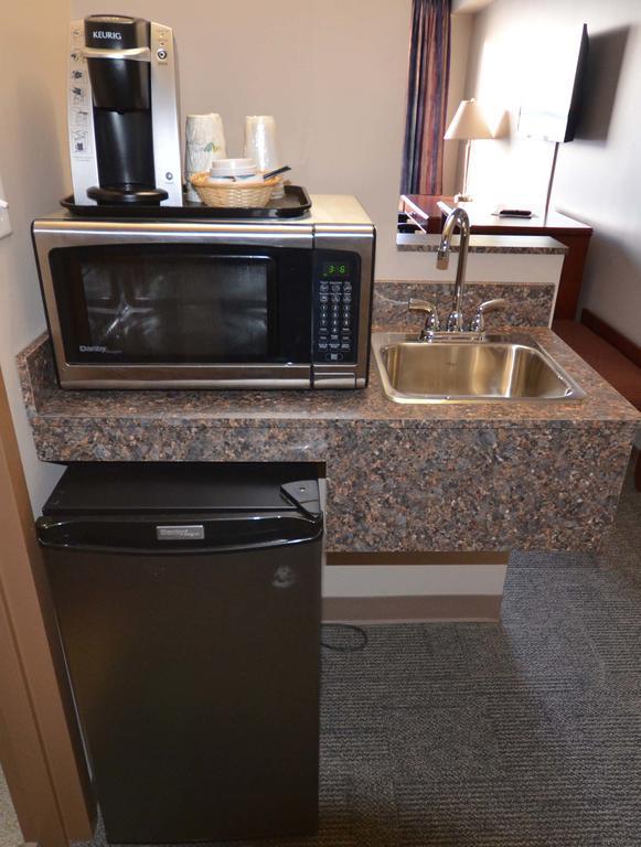 Travelodge Hanna Canada Grey Ngoại thất bức ảnh